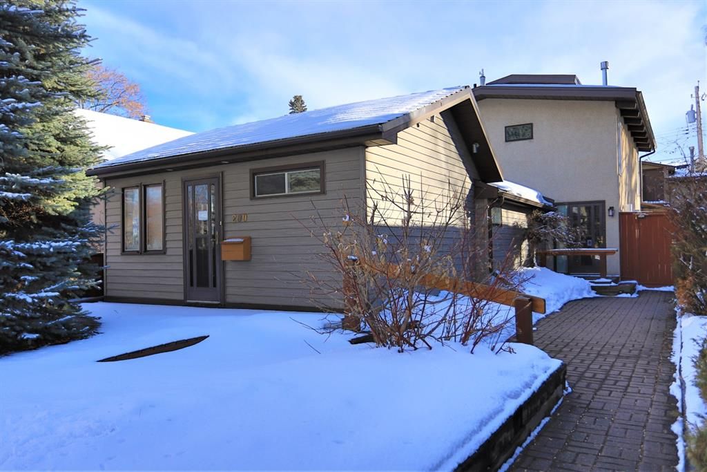 I have sold a property at 209 11 AVENUE NE in Calgary
